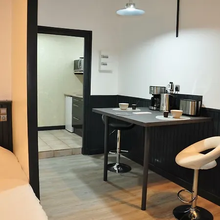 Vic 2.0 דירה Vic-sur-Cère